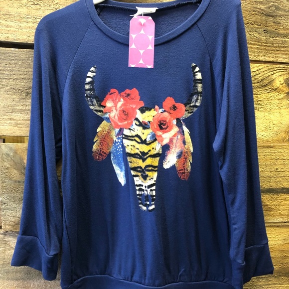 Shirt - Picture 1 of 1